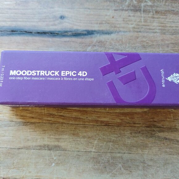 Younique Moodstruck Epic 4D One Step Fiber Mascara Purple Shimmer New Open Box - Picture 1 of 4